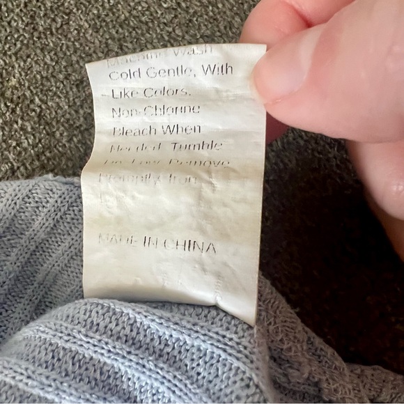 Blue Ribbed Crop Top - Picture 8 of 8